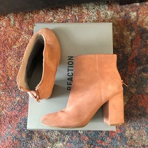 Peach gently worn booties EXTREMELY COMFORTABLE